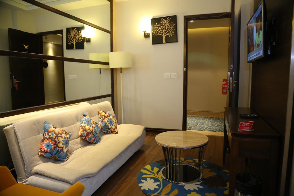 Hotel Oyo Premium Panchkula Sector 5 Zimmer foto