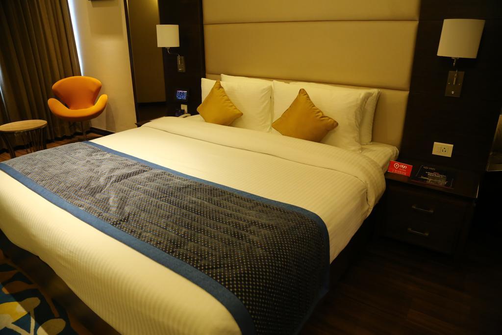 Hotel Oyo Premium Panchkula Sector 5 Exterior foto